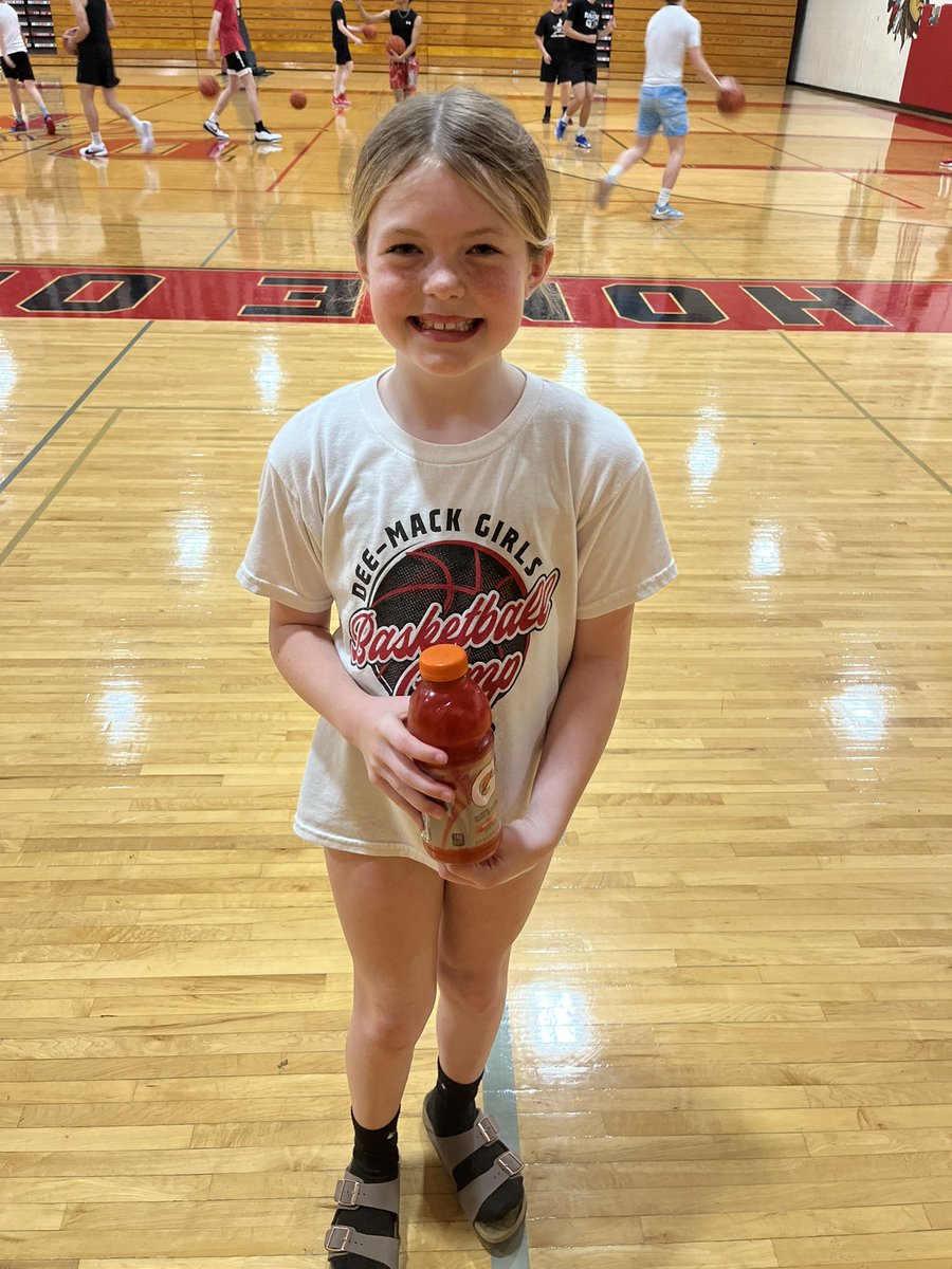 First day of camp in the books—great to see all the smiles! Congratulations to Emerson for earning camper of the day—we love to hear that chatter! ❤️🖤