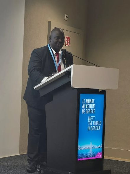 Dr. Jimoh Olawale Salaudeen MNI of @Fmohnigeria at the #wha77 in Geneva. During his presentation, he highlighted several critical issues and initiatives aimed at improving Nigeria's health sector.

#wha77
#nihr
#GlobalSurgery