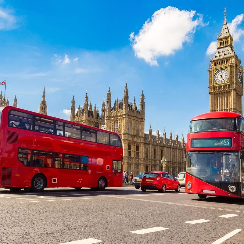 Bathaksaudi's tweet photo. رايح لندن بريطانيا 🇬🇧 يهمك هالتقرير
✅اكثر من 200 مكان سياحي تقدر تزوره مجاناً

🔺اولاً التأشيرة 🪪 
صارت من اسهل التأشيرات وارخصها 
ب 45 ريال 10 باوند
🔹سنتين ودخول متعدد 👌🏻
كل دول الخليج والأردن
بدون شروط كل اللي تحتاجه
🔺تقدمها عن طريق الرابط الألكتروني من هنا👇🏻 احفظوه عندكم (وانتبهو من المواقع النصابه)

https://t.co/uZZxD0xbnV

🔺الطلبات
جواز السفر وصورتك ترفعها اونلاين وتسدد الرسوم 10 باوند👌🏻
🔸تصدر لك خلال ثلاث ايام عمل
🔹فقط تحفظها بجوالك وتقدمها عند الوصول 👍🏻
الطيران ✈️ اغلب الخطوط الخليجيه تروح لندن 
واذا تبي طيران رخيص عن طريق ويز اير لبودابست ومنها الى لندن (تزور دولتين) 👌🏻

الأنترنت 🛜 

اخذه من airalo تشتغل معي بكل اوروبا وبريطانيا وتركيا 👌🏻👇🏻
https://t.co/oQnCtP39td
وهذا كود يعطيكم 3 دولار رصيد🆓
BANDAR4535

وين تسكن بلندن 🏨 
⭕️هذي افضل مناطق السكن فيها 👌🏻
حول الهايد بارك

✴️منطقة May Fair

✴️منطقة Notting Hill

✴️شارع العرب Edgware Road

✴️شارع اكسفورد Oxford Street

✴️منطقة Queensway قريبه من الهايد بارك

✴️منطقة Knights bridge فيها الهارودز 

✴️منطقة Westminster قريبه من ساعة بق بن
(بعيده عن الصخب)

✴️منطقة الكوفنت غاردن Covent Garden

🧑‍🧑‍🧒فنادق لندن ماعليك بس تحدد المنطقه 👌🏻👇🏻

https://t.co/9N2rIivkS0

✴️كثير يسألون عن فنادق رخيصه بلندن 🇬🇧
🏨 💵 
هذي فنادق رخيصه بسنتر لندن 53 فندق👇🏻

https://t.co/ANgn5Do85S

هذا رابط فيه 200 مكان سياحي في لندن 
تقدر تروحله مجاناً 🆓
🥰 😉
👇🏻
https://t.co/055L6az2DZ