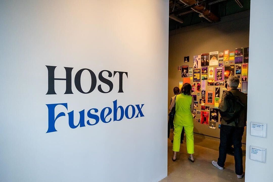 𝙃𝙊𝙎𝙏: 𝙁𝙪𝙨𝙚𝙗𝙤𝙭, celebrating Fusebox's 20 year history, opened last month in collaboration with @contemporaryatx.  May 29th, is another chance to view space when you join us for a multi-media installation &amp; performance of TOMORROW IS CANCELLED buff.ly/3KikYXF