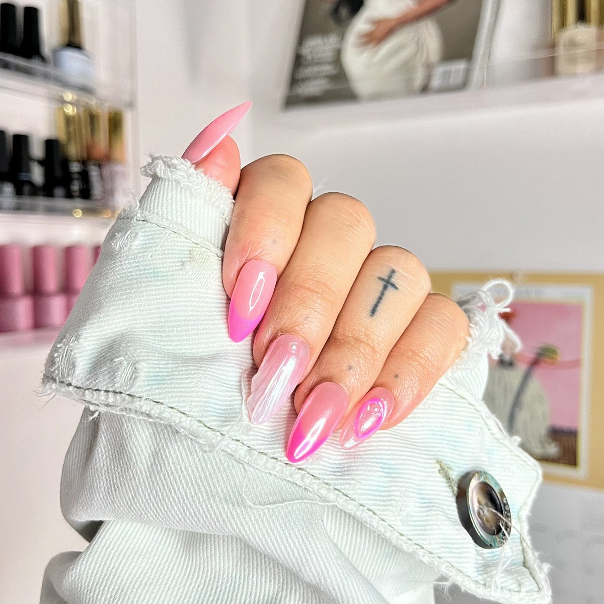 One of my favorite new sets 🩷💕 Get it now on ArikaCLAW.com