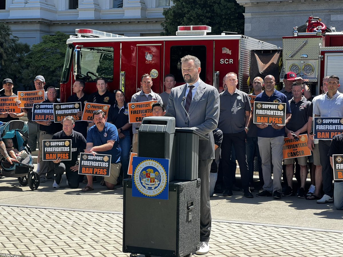Eytan Wallace (@eytanwallace) on Twitter photo NOW: <a href="/MattHaneySF/">Matt Haney</a> (D-San Francisco) is joined by dozens of firefighters from across the state to urge support for AB 2408.
The bill would ban the sale & use of firefighter personal protective equipment containing cancer-causing perfluoroalkyl & polyfluoroalkyl substances (PFAS). NOW: <a href="/MattHaneySF/">Matt Haney</a> (D-San Francisco) is joined by dozens of firefighters from across the state to urge support for AB 2408.
The bill would ban the sale & use of firefighter personal protective equipment containing cancer-causing perfluoroalkyl & polyfluoroalkyl substances (PFAS).