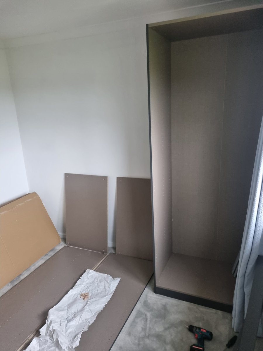 Shropflatpack's tweet photo. IKEA PAX Wardrobes 2 doubles 1 single making one huge storage unit. Enjoyed building this one and the final finished product looks fantastic in the black 👌 

Shropshire Flatpack furniture assembly service starting from £30 get in touch for a quote 😃 https://t.co/gFlLcEgzxT