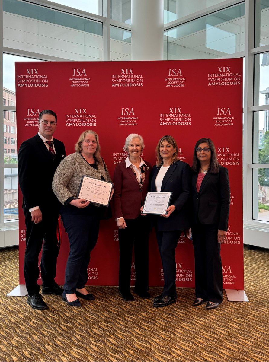Dr. Vaishali Sanchorawala presented the Skinner Awards to exceptional women scientists at the International Symposium on Amylodosis in Rochester, MN. Congratulations to Dr. Gunilla Westermark and Dr. Laura Obici! It was an honor to have Dr. Skinner at the inaugural ceremony.