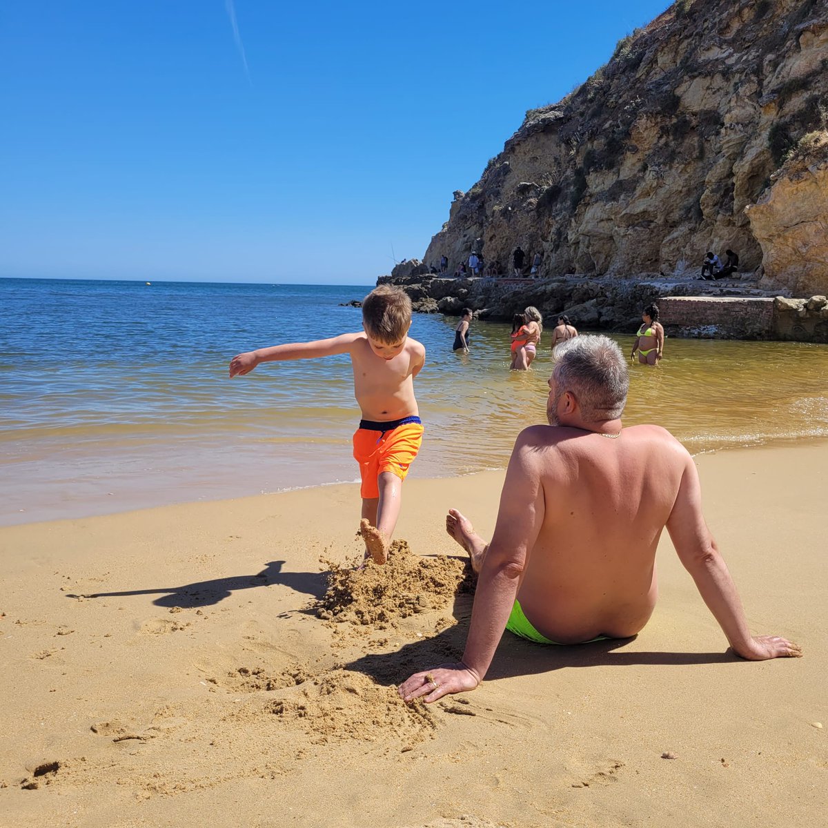 Shane Minham tweet media