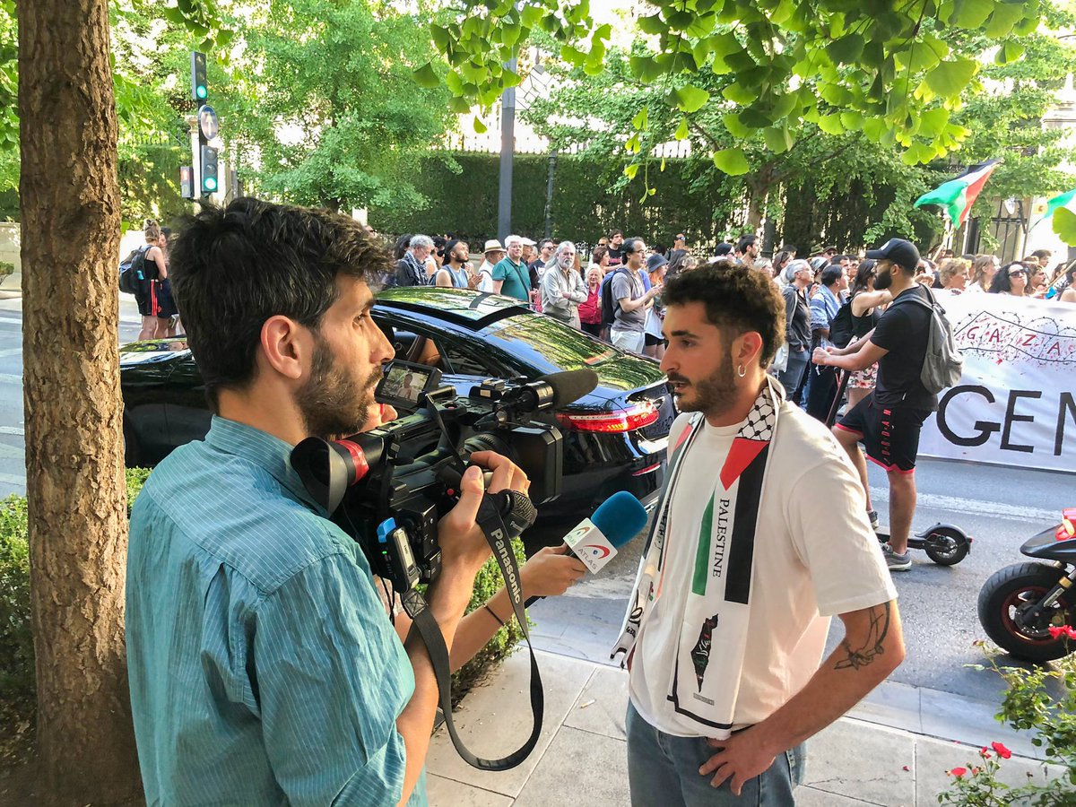 ✊🏽Concentración frente Subdelegación de Gobierno en Granada

🇵🇸Que Viva Palestina Libre