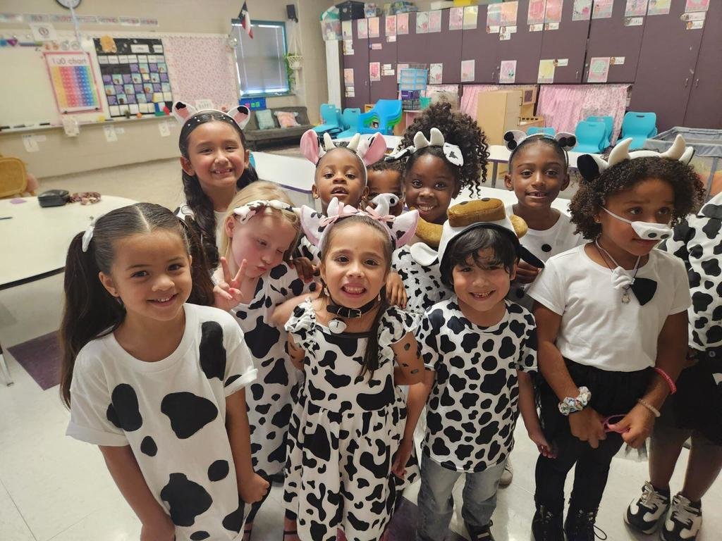 Kindergarten's performance of 'Barnyard Moo-sical' was a musical sensation. Congratulations 'Class of 2036'! #mbeisfamily #HumbleISDFamily @HubleISD @HubleISD_MBE