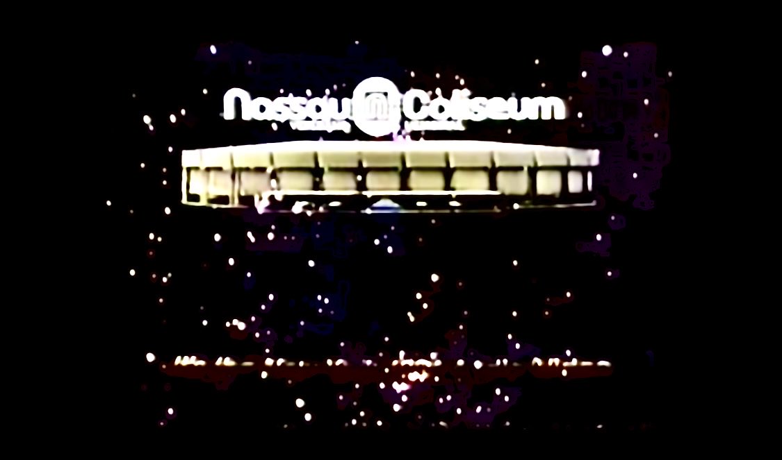 Some places will always be home even long after you leave them.

#nassaucoliseum

#isles