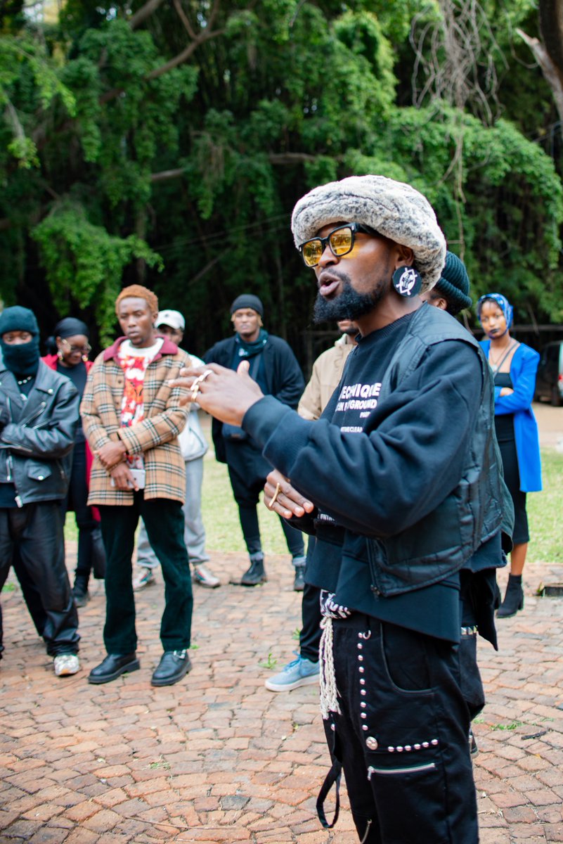 Dear Beloved. 
You gotta build  a non negotiable standard for your life, you gotta build a rhythm where growth, improvement self confidence &amp; belief lives and thrives. Discomfort is your friend, those dreams &amp; goals lie beyond  the Discomfort line. #EnergyDokta
📷 <a href="/travolta2394/">Nikon Papi 📸👨🏾‍🎨</a>