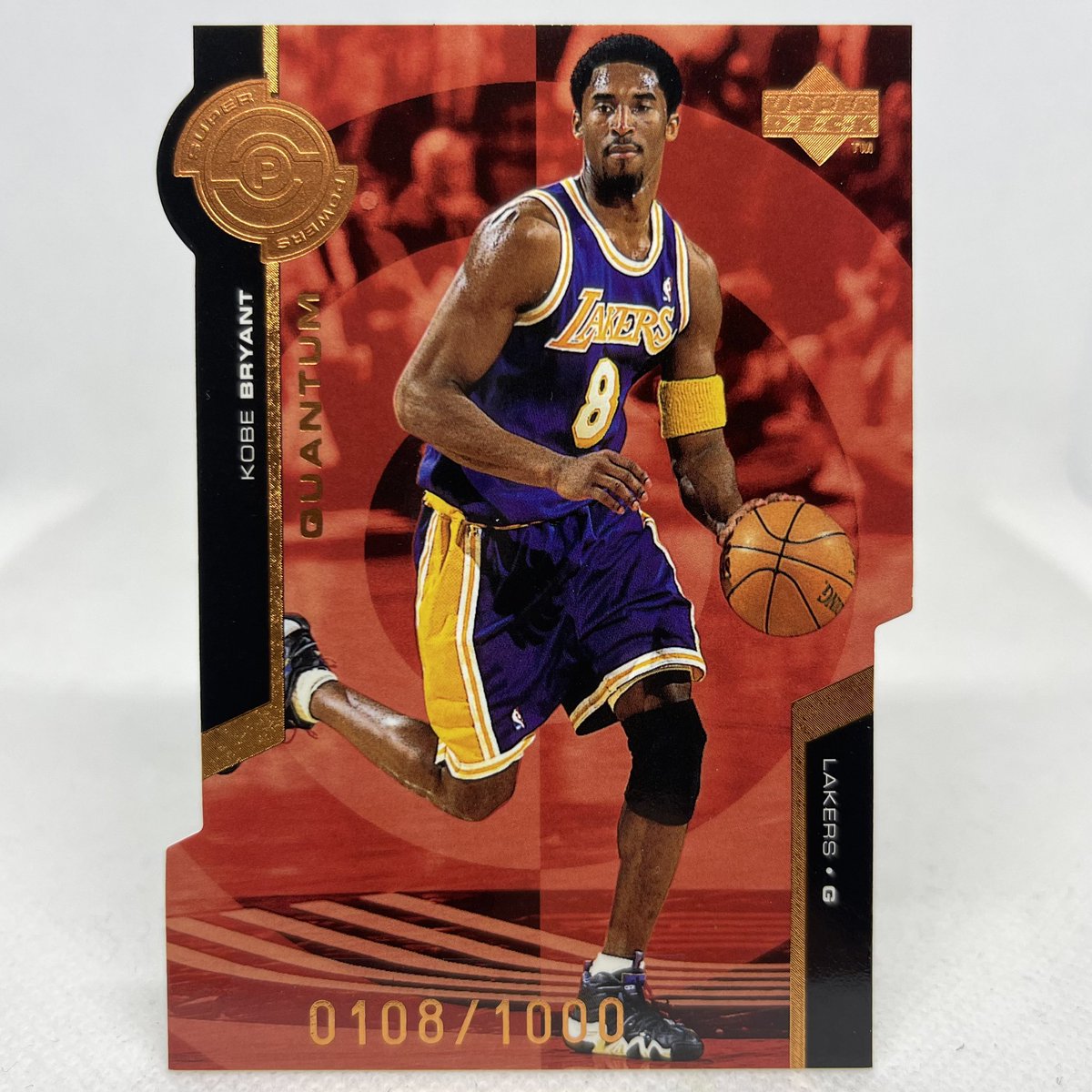 3pointGeek's tweet photo. #KobePCcards of the day!
1998-99 Upper Deck “Super Powers” Bronze Quantum Die-Cut Parallel #’d to /1000
#KobeBean #UpperDeck #BasketballLegend #SportsCards #PCshowcase #NBAFinals #LakerNation #LosAngeles #90sBasketball https://t.co/aSWJbZEjYa
