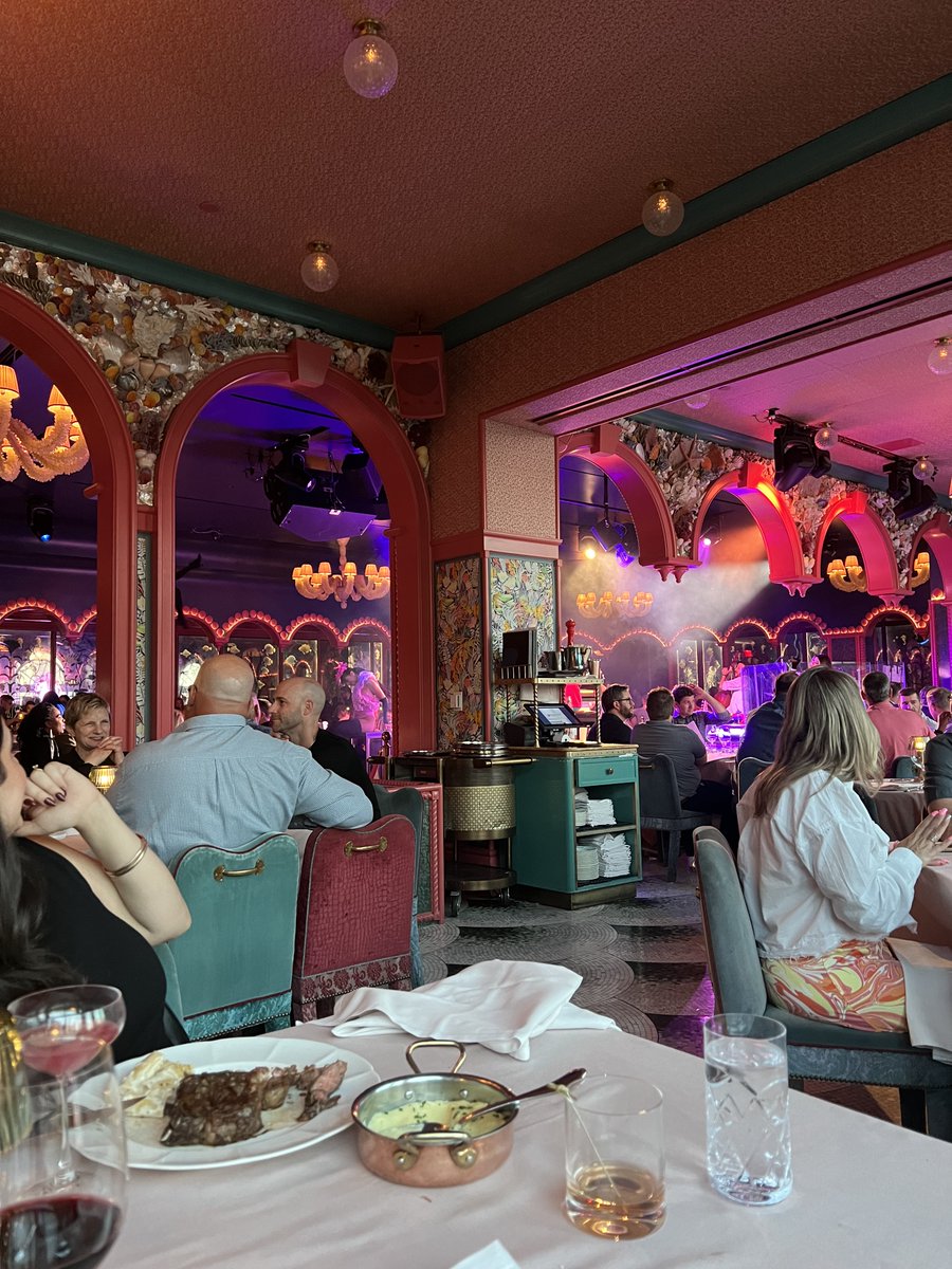 simpli_fi's tweet image. Reflecting on an amazing week at AdExchanger&apos;s Programmatic IO in Las Vegas! It was fantastic connecting with both new and familiar faces. We also had a blast enjoying dinner and a show with some of our incredible partners. 

#PROGIO #ProgrammaticIO #Programmatic