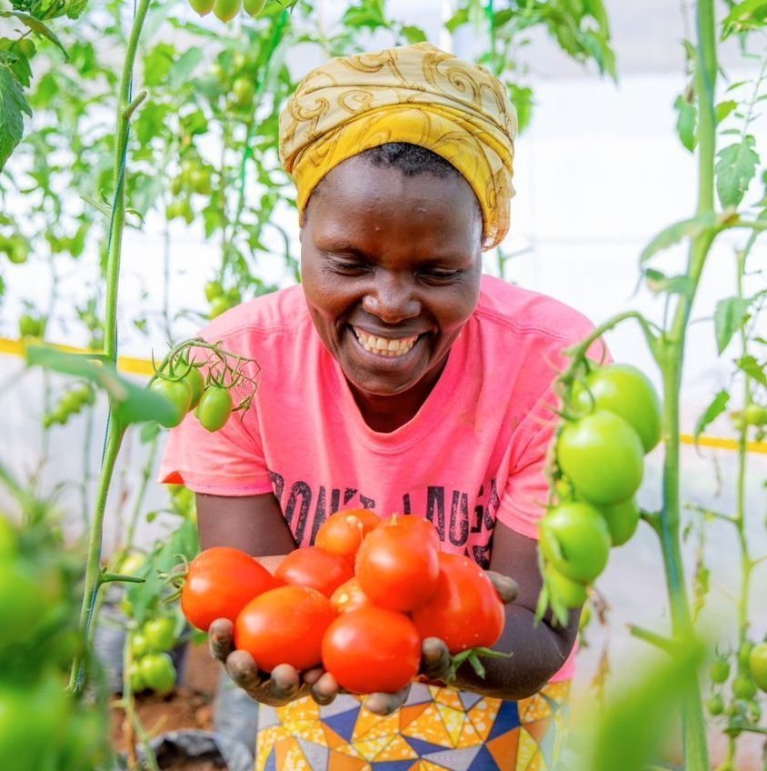 When women farmers thrive, the whole communities thrive. Their contributions to #FeedTheCommunity deserve our support.