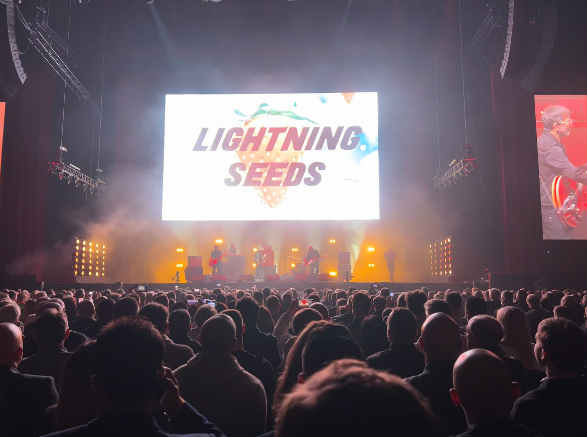 When the Lightening Seeds are your WARM UP ACT … Danke Jürgen Klopp ⁦<a href="/LFC/">Liverpool FC</a>⁩