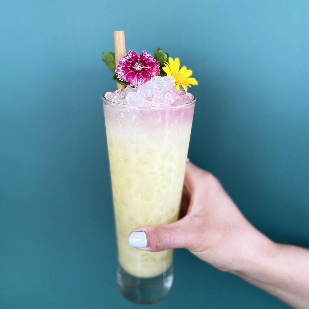 SipCompoveda's tweet image. Summer cocktails are the best cocktails!

In a shaker add:

- 2 oz Compoveda Blanco
- 2 oz pineapple juice
- 1 ½ oz coconut cream
- ½ oz lime juice

Shake until cold, strain into a chilled glass, garnish with flowers or a pineapple wedge.