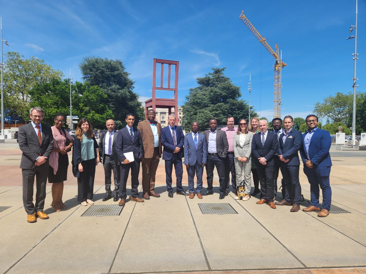 The @NIHR_GSU team at the ongoing event #wha77 in Geneva, focusing on the significant role of global surgery in improving health systems worldwide.

#wha77
#GlobalSurgery