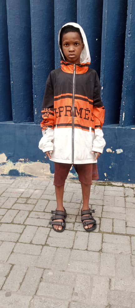 This boy was found roaming on Willoughby Street, Yaba. He has speech impediment. All efforts to trace his relatives have proven futile. Kindly share to help him reunite with his family.