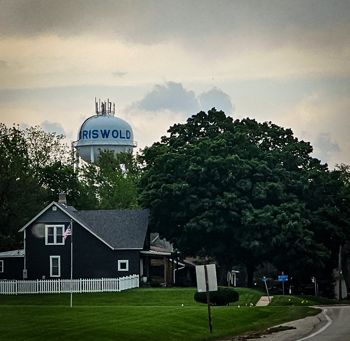 Told myself I was gonna start taking more water tower pics as that is seems to mark a city and make you remember it wherever we go.  Also more odd and end pics of certain shots I see to take. We go through so many places you wouldn't just go to.. #TravelInspiration #tornado