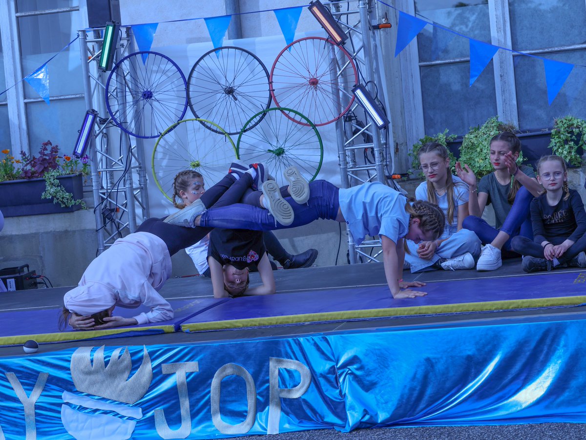 𝐋𝐀𝐘-𝐒𝐀𝐈𝐍𝐓-𝐂𝐇𝐑𝐈𝐒𝐓𝐎𝐏𝐇𝐄 tweet media