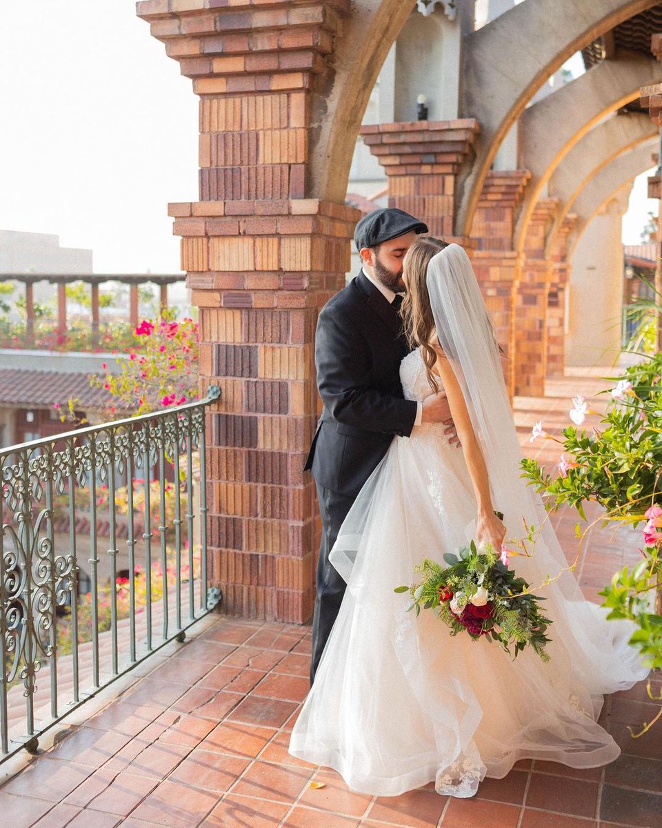 MissionInnhotel's tweet photo. Sip on complimentary champagne and talk all things wedding with our planning experts—all at The Mission Inn Hotel &amp; Spa’s Wedding Showcase 2024! ⁠
⁠
https://t.co/FD4imqLJxz
⁠
(Photos: @amberainbows) https://t.co/QHy7Go5onx