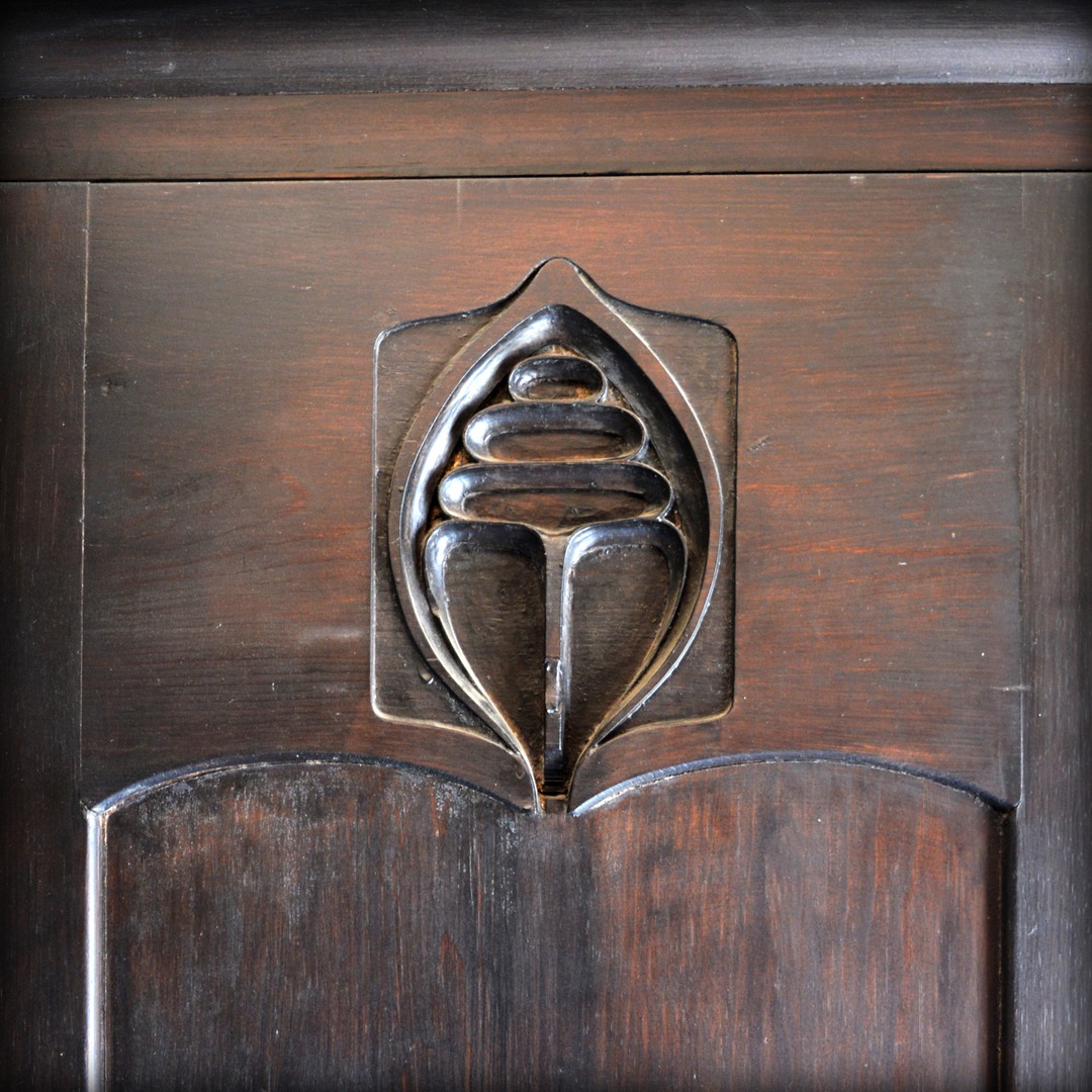 Interior detail: Queen's Cross Church. Charles Rennie Mackintosh. 1896.