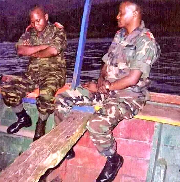 #Burundi #ImanzaZaPolitique #UrubanzaRwaBunyoni #Ubutungane 🔴 Bunyoni : 'Nanyegeye kugira ntibangire nka Général Adolphe Nshimirimana'. Naho ata bishasha bivugwa mu rubanza rwa Général Bunyoni na bagenziwe, hari amajambo ahavugirwa atangaza cane abarwitaba, akaza afise