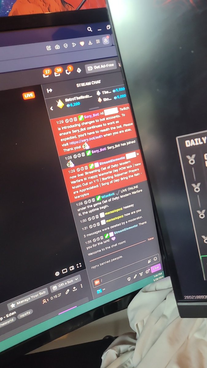 rSynx tweet media