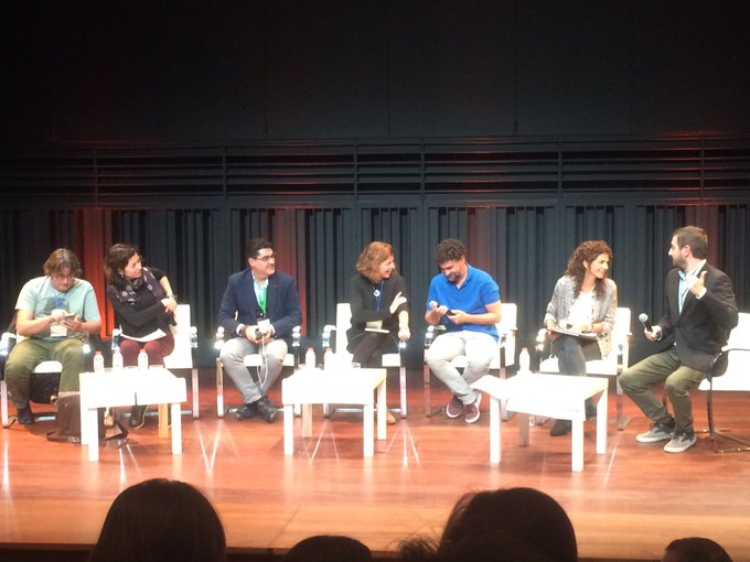 Compañera y amiga <a href="/iElenaRJ/">Elena Rodríguez</a> , siempre te llevaremos en nuestro corazón, gracias por haber compartido tu alegría, sabiduría y entrega con nuestra familia folera. Te vamos a echar de menos pero tu sonrisa quedará grabada en nuestros corazones para siempre.