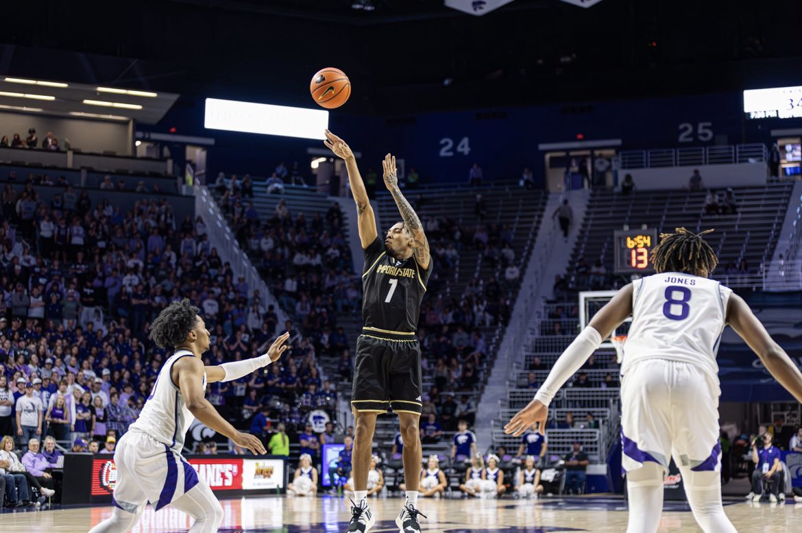 Emporia State transfer guard Solomon Oraegbu has received interest from the following programs:

Austin Peay
Western Michigan
Cal State Fullerton 
Eastern Michigan
Detroit Mercy
Oakland
Eastern Illinois
SIUE

Averaged 16.3 Points &amp; 4.7 Rebounds this season at Emporia State