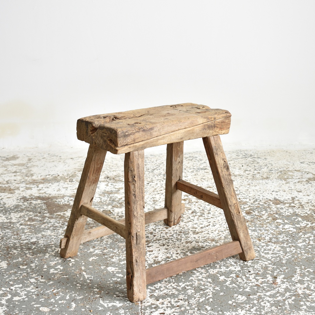 mayflyvintage's tweet image. Selection of elm stools fresh in stock - online this week #elmstool #rustichome #farmhousestyle #farmhousedecor #kitchendecor #interiors #interiordesign instagr.am/p/C7hlCOPIieR/