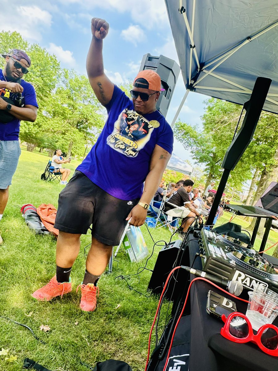 ib_johndoe6's tweet photo. Saw enough of OWTside this weekend…

…but the weekend begins on Wednesday. So outside tomorrow for #UnwindWednesday it is. 
#DOESecured 🍊 https://t.co/nehUlUNTAP