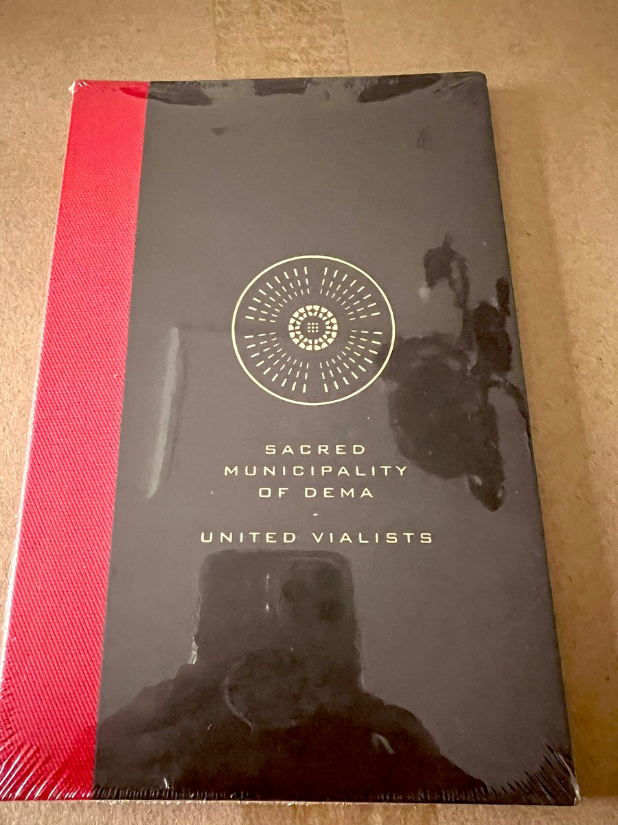 FIRST FREE GIVEAWAY! Journal! Sealed.
Rules: 
**1** Must be within the US (excluding Hawaii & NM **2** Retweet **3** Must be 18 and up **4** Comment your favorite line from any Tøp song. The one with the most likes, wins! Ends 5/31 at 9 am EST. #twentyonepilots #clancy