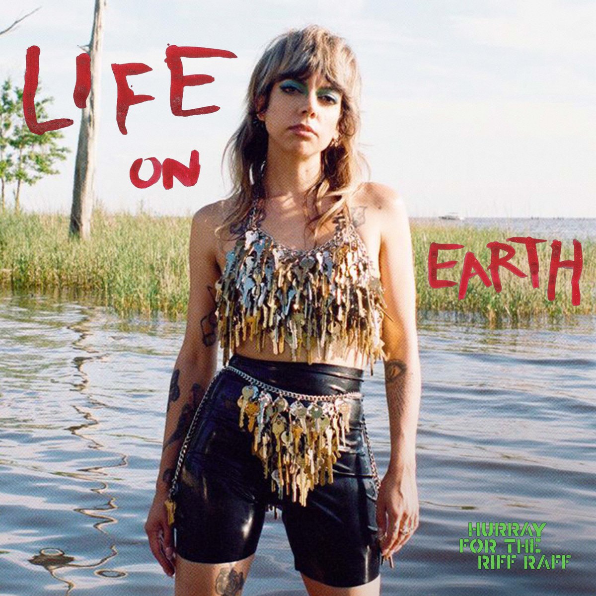 Thanks, @LindsayZoladz, for including @HFTRR's 'rollicking track' 'Rhododendron,' from their 2022 Nonesuch debut album, 'LIFE ON EARTH,' on the @NYTimes Amplifier playlist 'A Bouquet of Songs for May Flowers.' nytimes.com/2024/05/24/art…