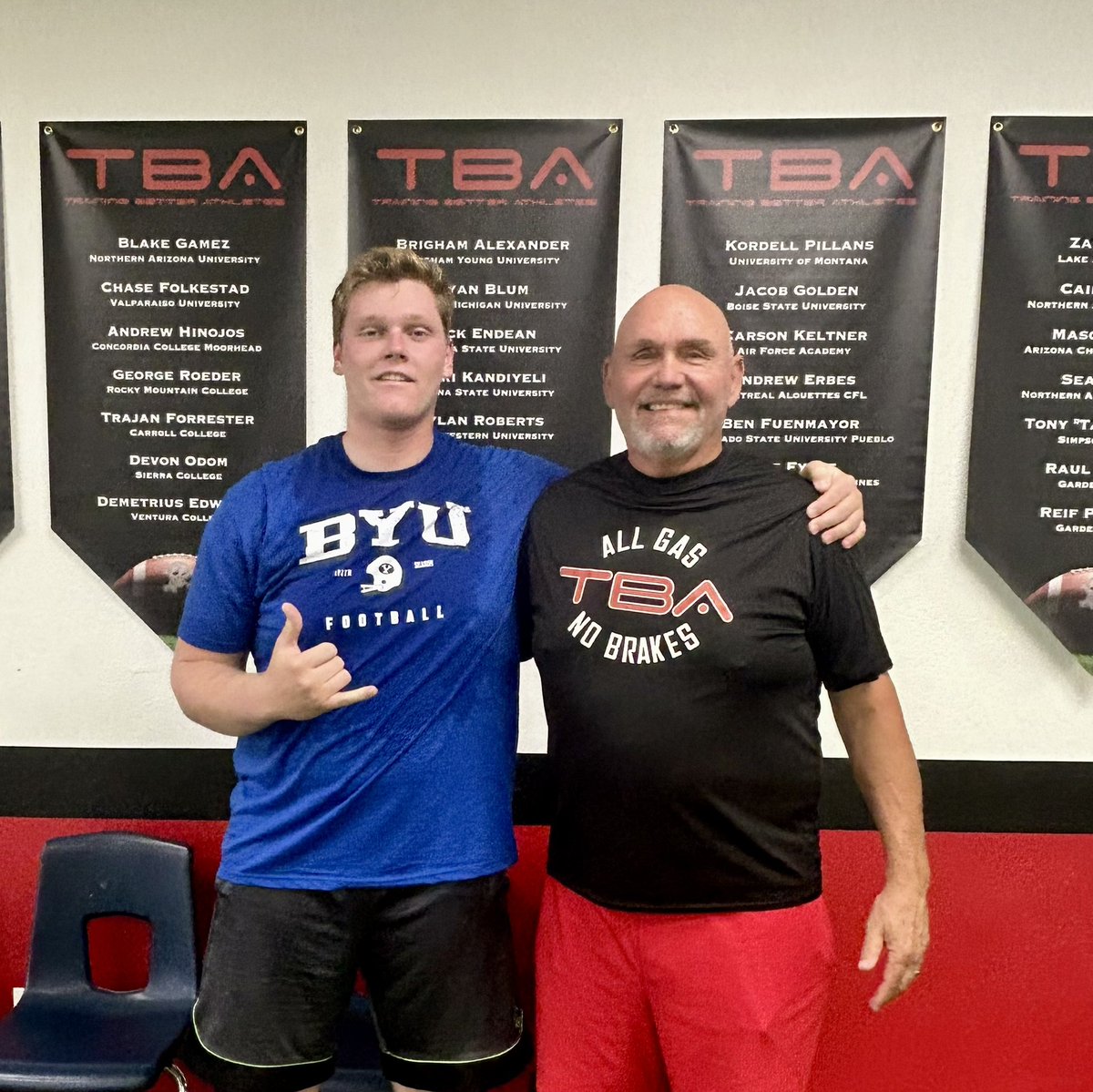 Brigham Alexander (@big_brig66) on Twitter photo Great to be back in the States! A week ago I got back from my mission in Argentina, got to see my family, and got to train a bit with <a href="/RonTBAOL/">Ron Sowers</a> before I head up to <a href="/BYUfootball/">BYU FOOTBALL</a>! Go Cougs! <a href="/JackDamuni/">#IamJackDamuni 🇫🇯</a> <a href="/CoachJayHill/">Jay Hill</a> <a href="/BFHS_ChargersFB/">BFHS Chargers Football</a> <a href="/CriddleBenjamin/">Ben Criddle</a> Great to be back in the States! A week ago I got back from my mission in Argentina, got to see my family, and got to train a bit with <a href="/RonTBAOL/">Ron Sowers</a> before I head up to <a href="/BYUfootball/">BYU FOOTBALL</a>! Go Cougs! <a href="/JackDamuni/">#IamJackDamuni 🇫🇯</a> <a href="/CoachJayHill/">Jay Hill</a> <a href="/BFHS_ChargersFB/">BFHS Chargers Football</a> <a href="/CriddleBenjamin/">Ben Criddle</a>