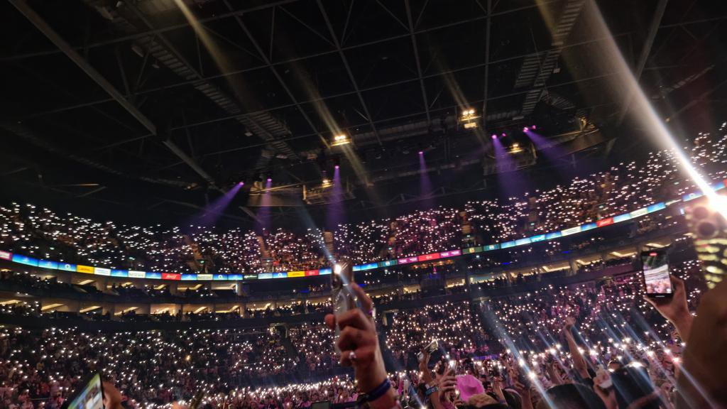 Pink Friday 2 Tour tweet media