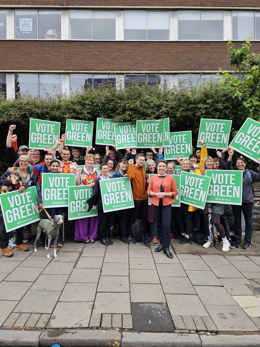 Thank you @owenjones84 for joining me and our incredible Green campaigners to listen to the people of #BristolCentral today On the doorstep, we're hearing that the people of Bristol want a Green MP to champion their progressive values & hold the incoming government to account💚