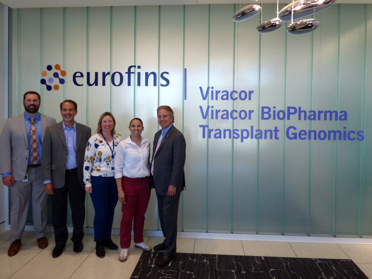 eurofinsviracor's tweet image. We're happy to welcome U.S. Representative Sharice Davids for a tour of our Laboratory HQ today in Lenexa, KS, with some of our colleagues from @EurofinsTGI and our president, Michelle Altrich.

@AltrichMichelle @RepDavids #ClinicalDiagnostics @EurofinsTxDx @ViracorBioPharm