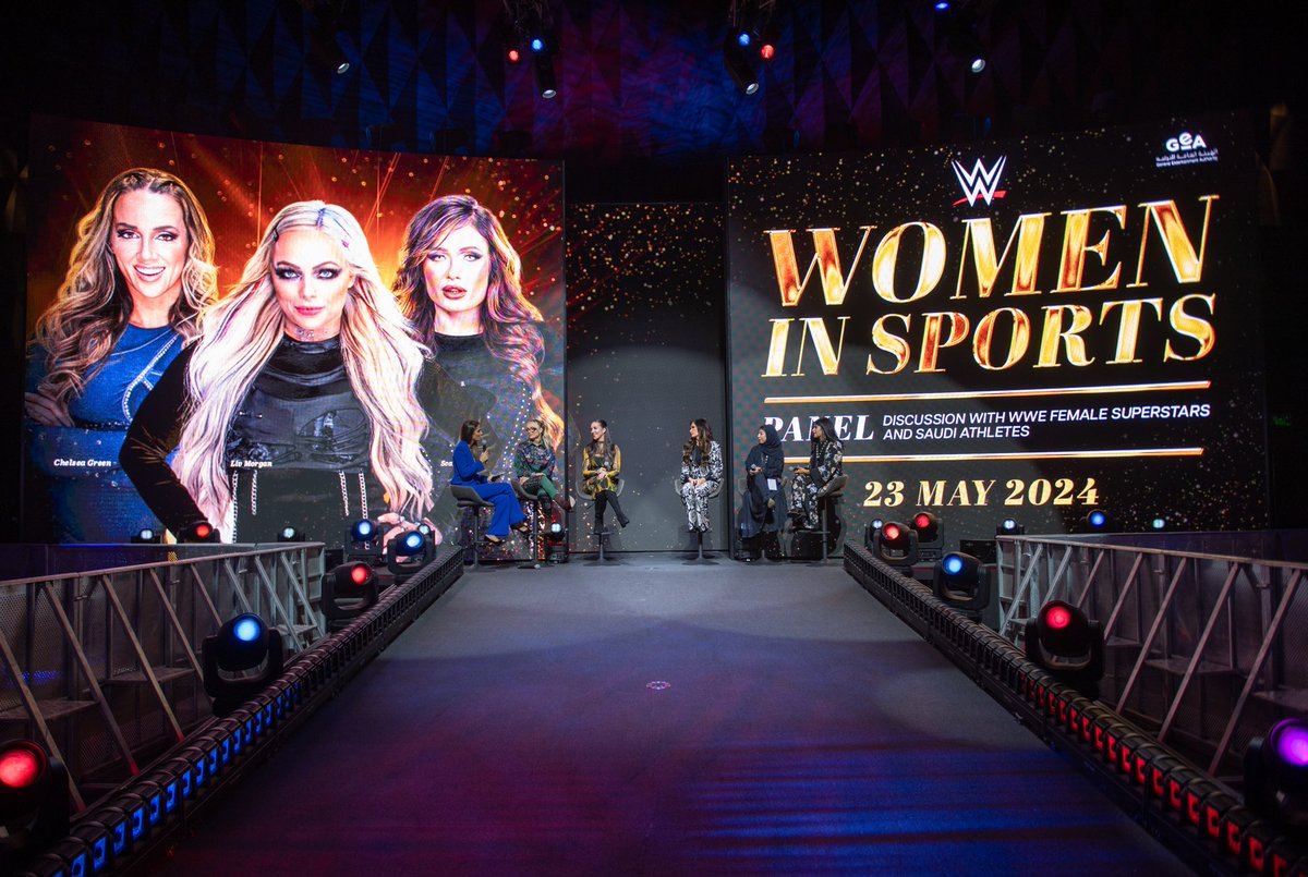 Teaming up with GEA, WWE Superstars and Saudi female athletes came together for an historic Women’s Panel discussion in Riyadh during the WWE Experience! This groundbreaking event took place just last week ahead of #WWEKingAndQueen 👑
