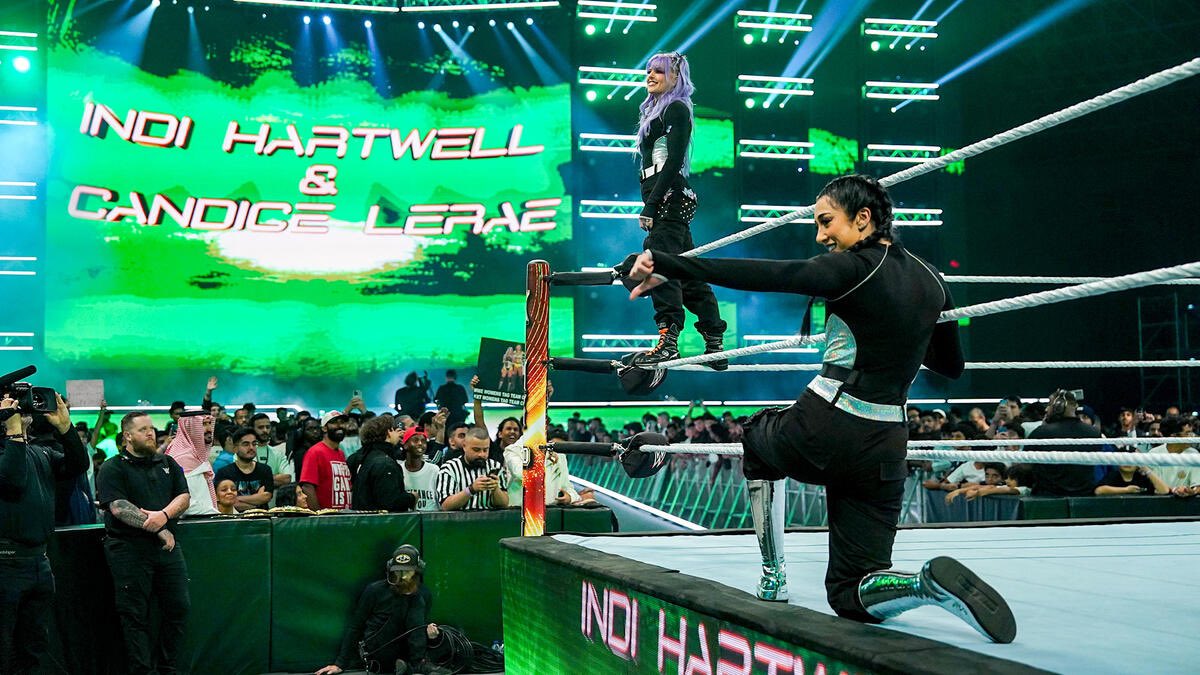 The forgotten whispers. ✵ NOT @CandiceLerae. tweet media