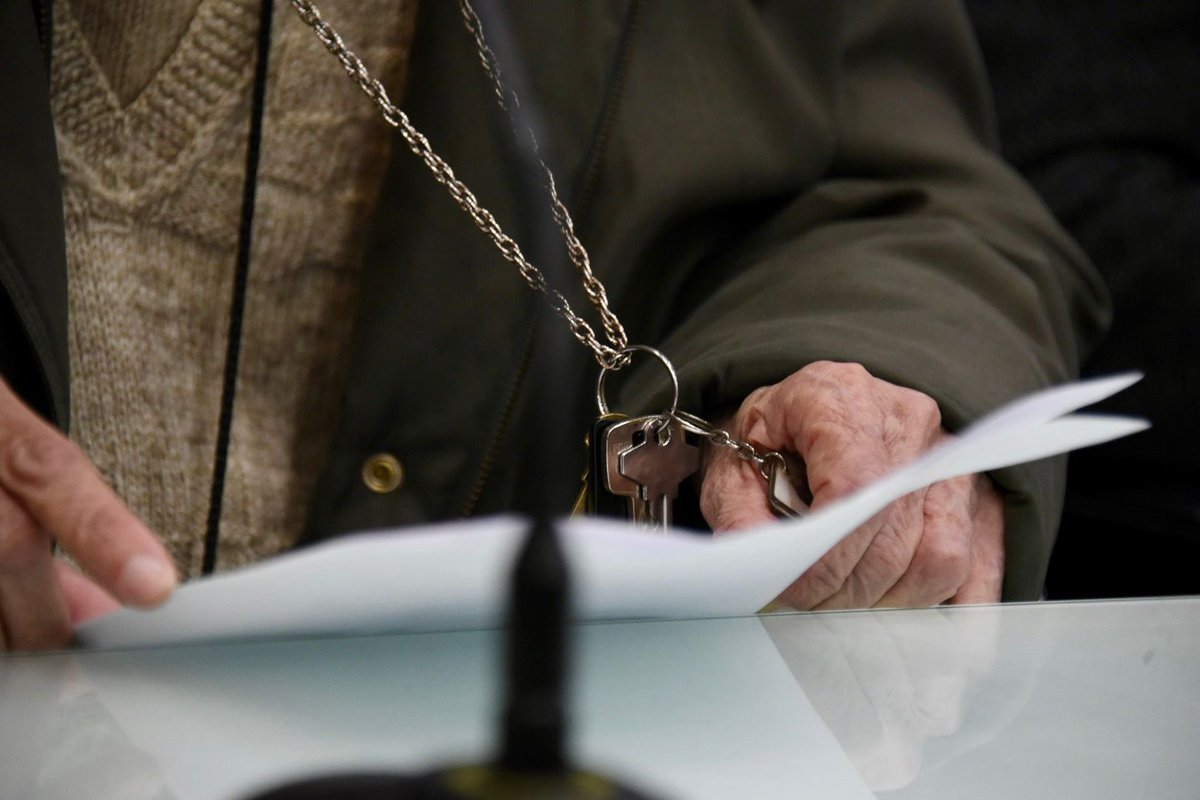 “Pude”, dijo Alba González -a sus casi 90 años- después de su hablar en la conferencia sobre la identificación de los restos de Amelia Sanjurjo. 

Mientras lo hacía sostenía en su mano la foto de su hijo Rafael Lezama, desparecido desde el 1 de octubre de 1976.

📷 <a href="/ineguima/">inés guimaraens</a>