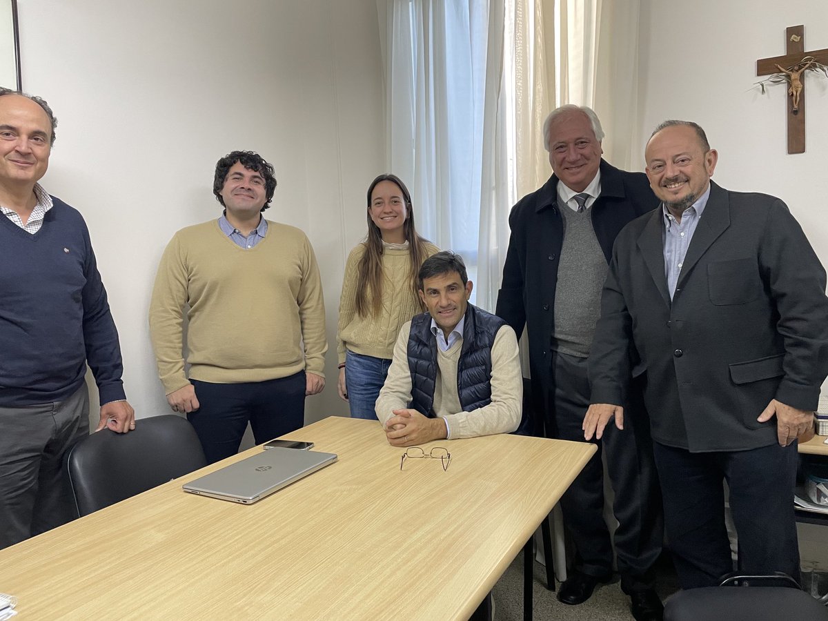 Reunión de la ⁦<a href="/UCAMCatedraRSC/">Cátedra de RSC UCAM</a>⁩ con el Vice decano de la Facultad de Derecho y Ciencia Política , el Secretario de Ciencia y Técnica y Extensión , y el Director del Observatorio de Política Internacional de la ⁦@UCSFoficial⁩
