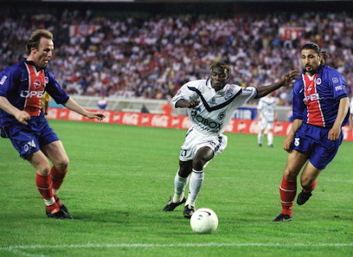 SupGirondins's tweet photo. 🚨 Il y a 25 ans jour pour jour, les Girondins de Bordeaux étaient sacrés champions de France grâce à leur victoire au finish face au Paris Saint-Germain (2-3).

💙🤍 https://t.co/IAW7R7DqVF