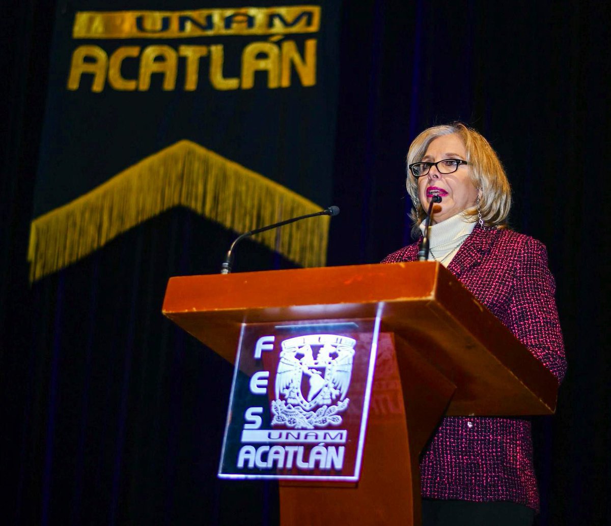 Celebramos el nombramiento de la Mtra. Nora del Consuelo Goris Mayans como Directora de la @FES_ACATLAN. 

Seguras de que su capacidad, dedicación y compromiso se traducirán en buenos resultados en favor de la comunidad universitaria.👏👏

¡Goya!