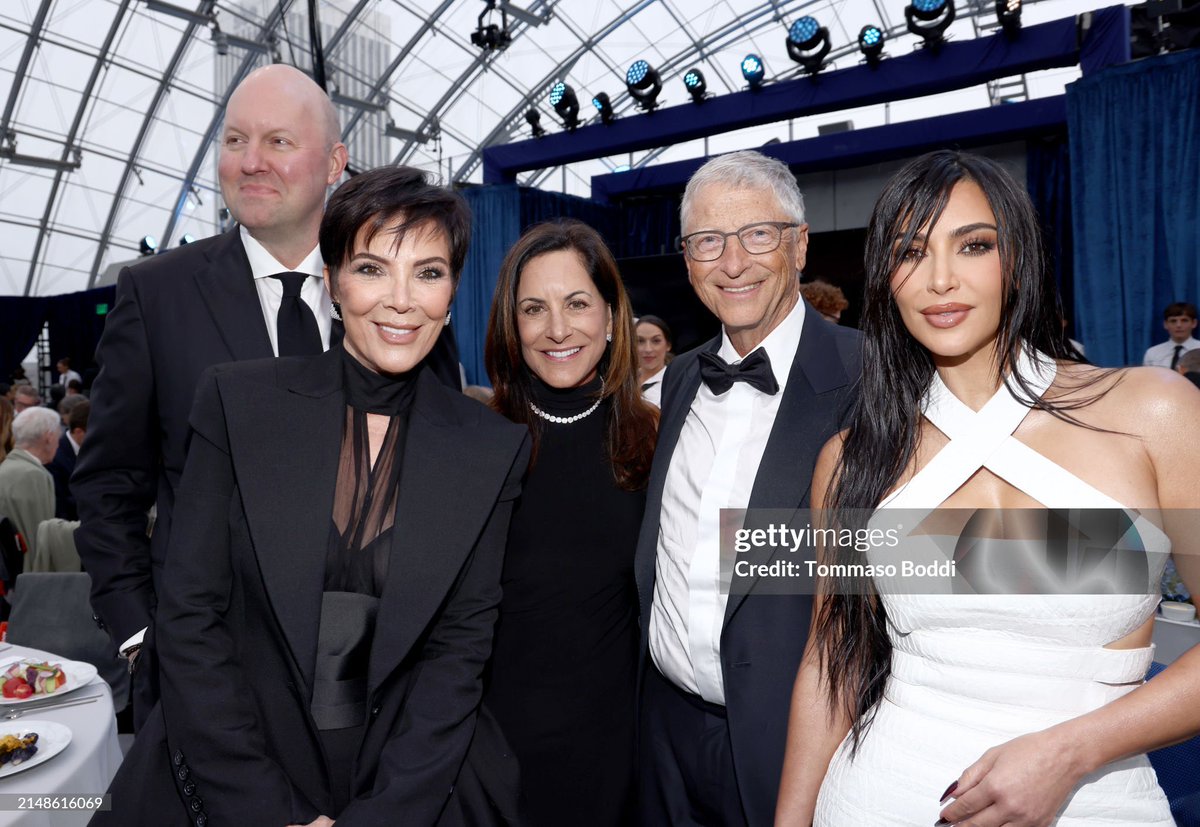 I love going on getty images to find pics of technologists in hollywood and stumbling on marc andreessen and bill gates with these ladies. 2 of tech’s strongest traffickers
