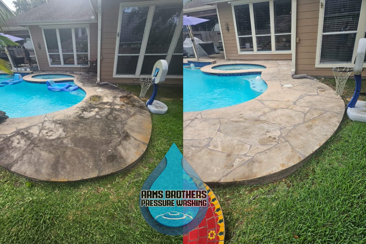 ArmsBrothersPW's tweet photo. Get summer-ready with Arms Brothers Pressure Washing! Transform your patios, decks, and driveways with our top-notch, eco-friendly cleaning. Call (281) 818-3230 or visit https://t.co/EopD0oLqrx to book now. Letβs make your outdoor spaces shine! #SummerClean #PressureWashing https://t.co/7jQkJewqA5