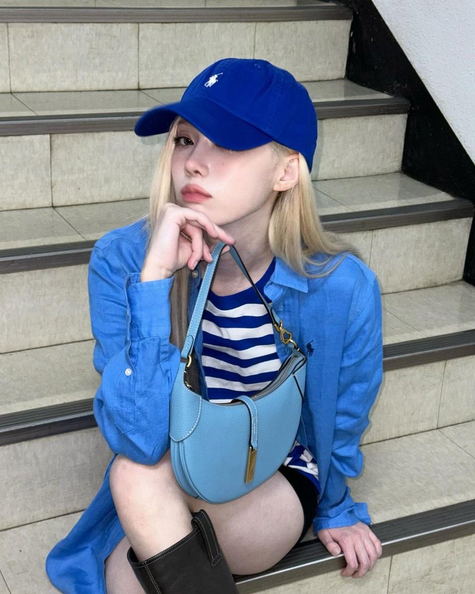 imwinterrs's tweet photo. #OnlyPolo #PoloRalphLauren #폴로랄프로렌
@.poloralphlauren 💙🩵 https://t.co/7DuyxD29lk