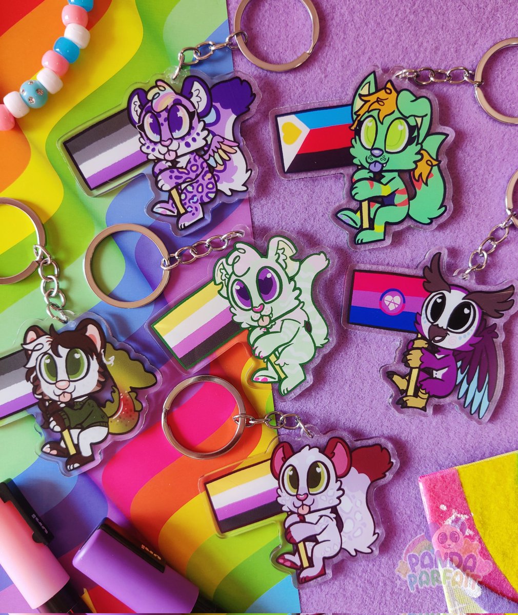 pandaparfaitart's tweet photo. ALSO thinking about re-opening for pride charms this week? 🤔
I've tried to push them a couple times but I think they only sell during pride month 😅 Lmk if you'd be interested https://t.co/vgw0ETj6Jn
