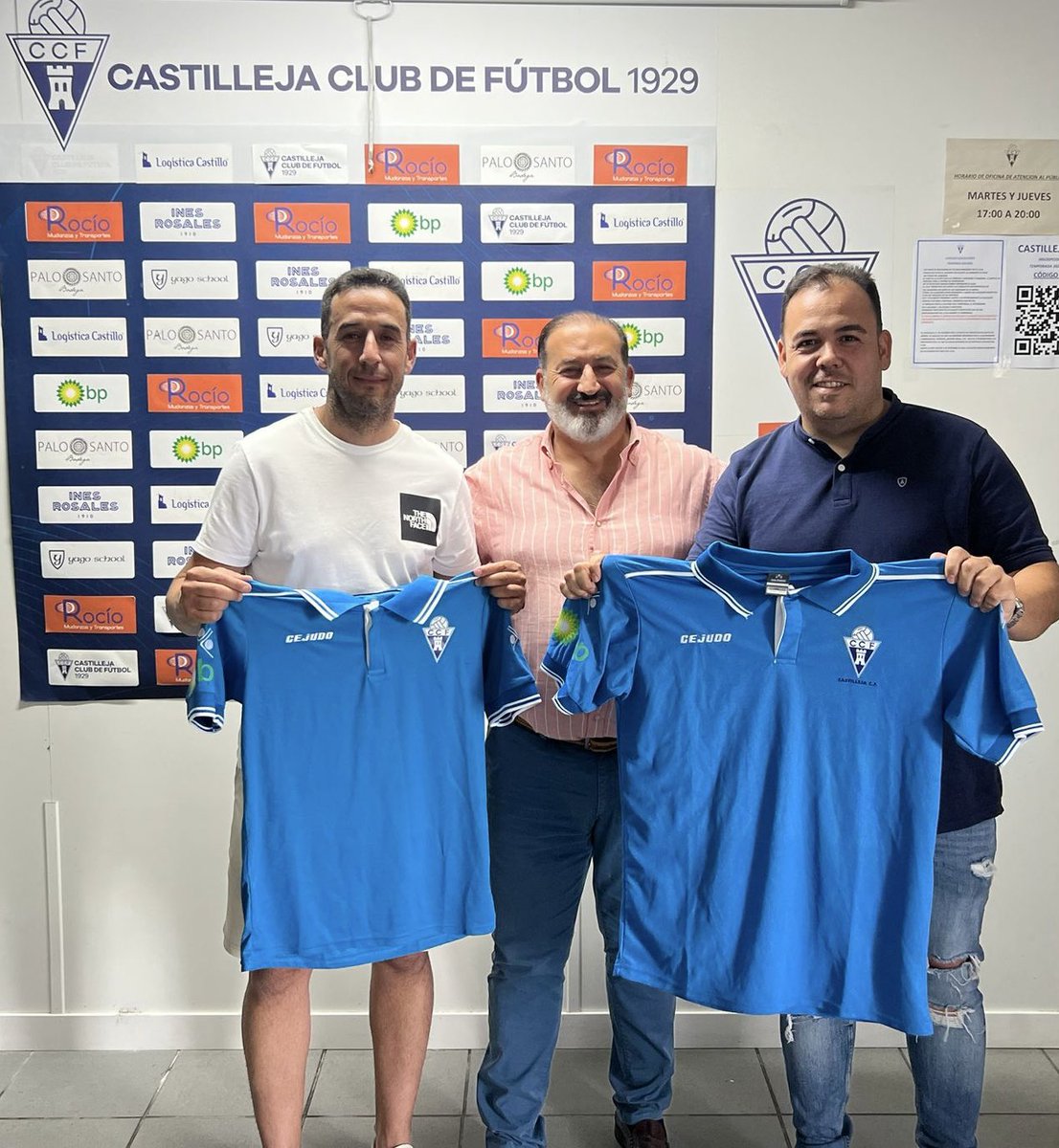 NOTICIA IMPORTANTE 📣 

El Castilleja CF ya tiene nuevo técnico, ha llegado a un acuerdo con Manu Fidalgo <a href="/Manufidalgo22/">Manu Fidalgo</a> para ser ENTRENADOR del 1er equipo , ✍🏻firma junto a su Segundo Manuel Espinosa <a href="/Manito10Fragua/">Manuel Espinosa</a>  Serán los encargados de llevar al equipo en DH senior . 👌💪