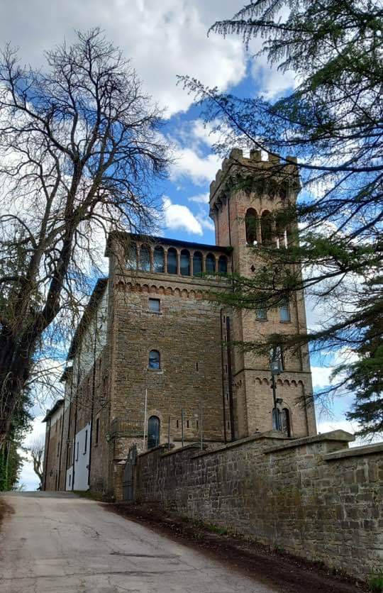 Umbria, Gubbio, Castello di Torre dei Calzolari