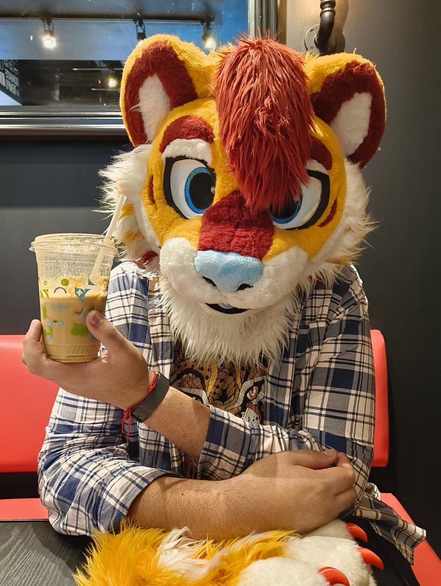 I love coffee so much ☕🧡