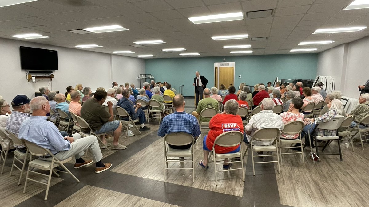 Town mtg in Glenwood 82ppl issues: social security natl debt child care China buying US farmland mental health intl trade border crisis senior housing my lawnmower etc #99countymeetings